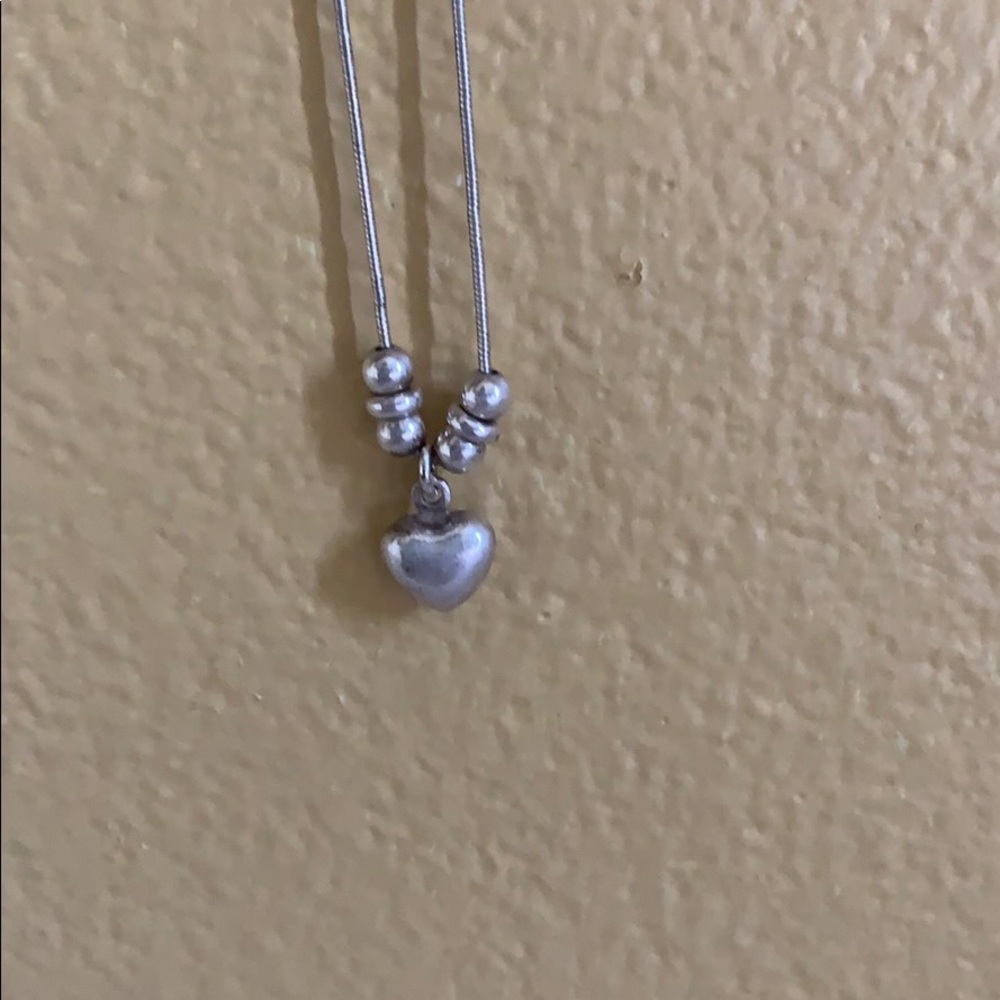Danity little heart necklace